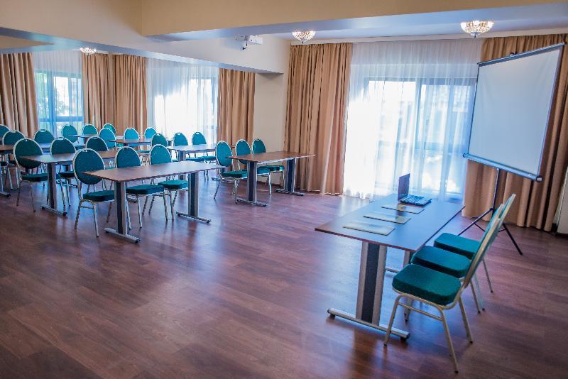 Hotel Arnia Iasi Bagian luar foto