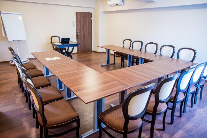Hotel Arnia Iasi Bagian luar foto
