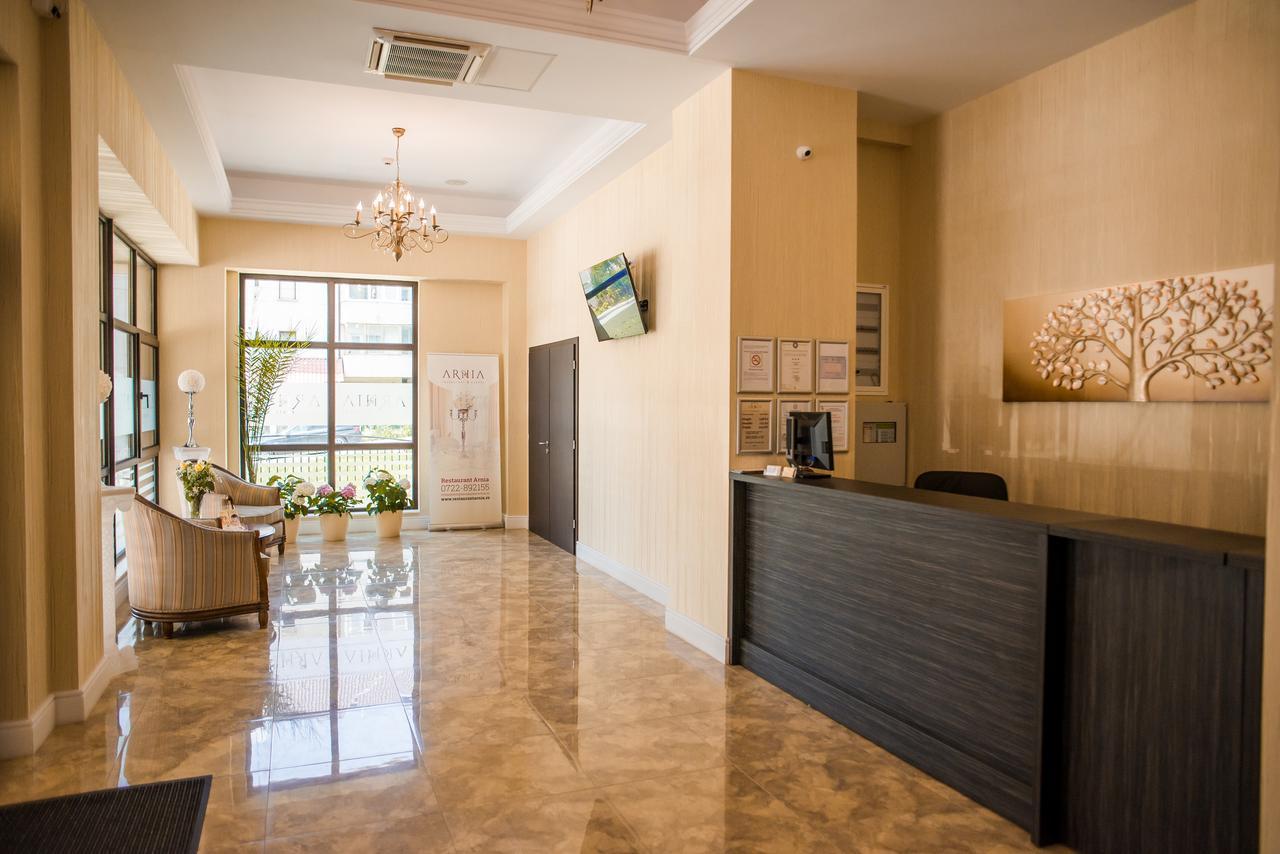 Hotel Arnia Iasi Bagian luar foto