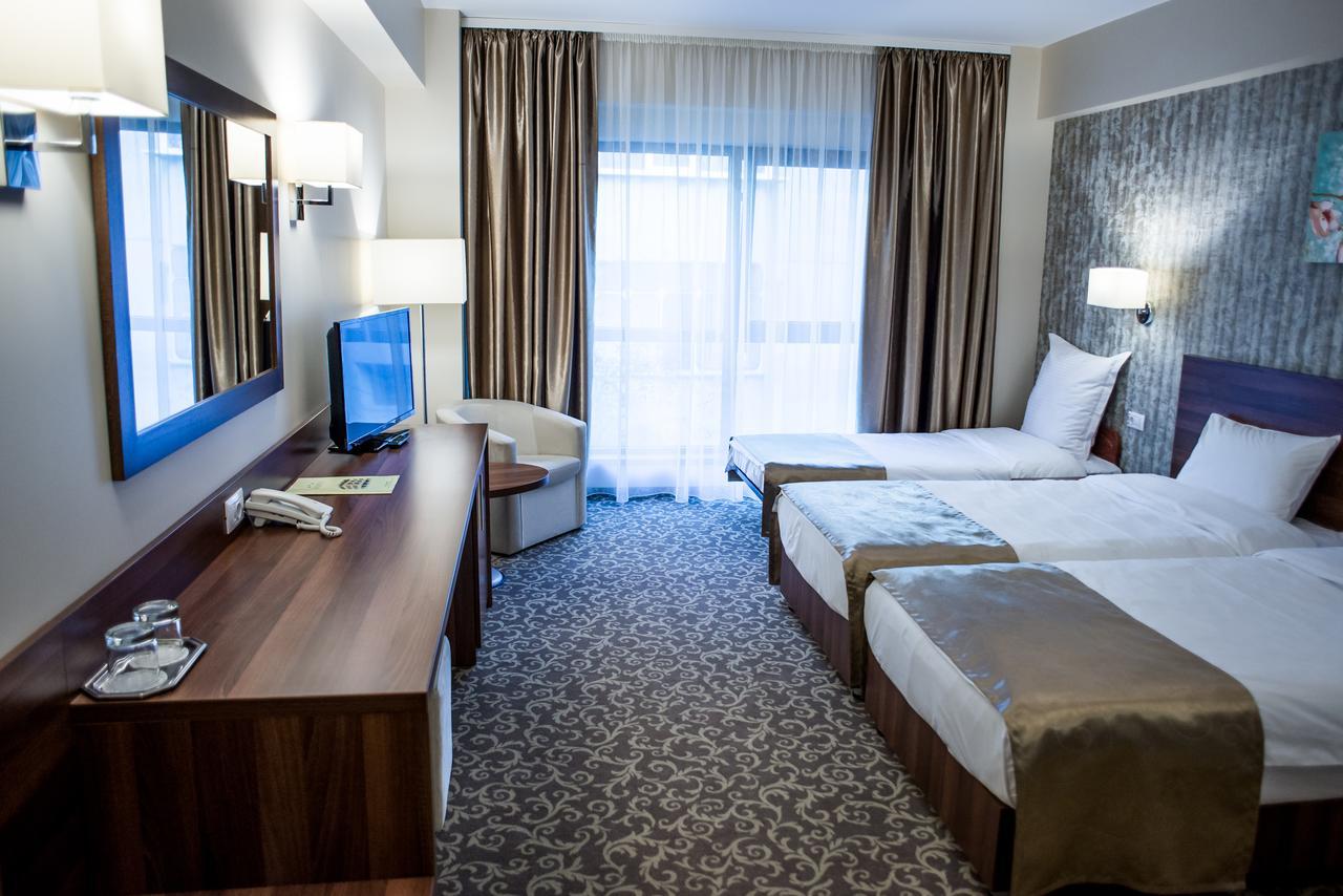 Hotel Arnia Iasi Bagian luar foto