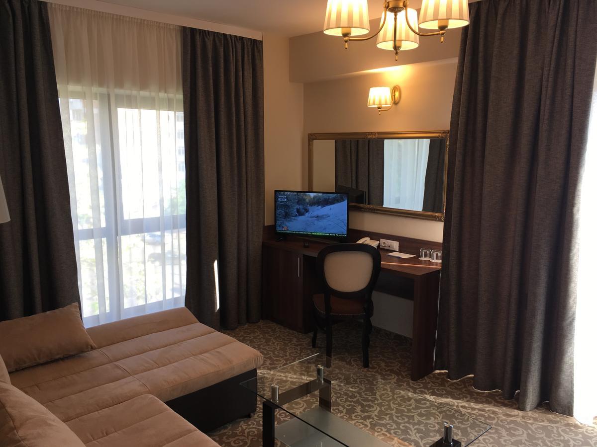 Hotel Arnia Iasi Bagian luar foto